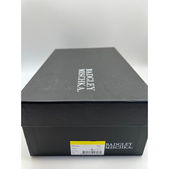 Badgley Mischka Women's Jada Ankle Wrap Block Heel Silver MP5316 Size 7.5 NIB - Picture 6 of 12